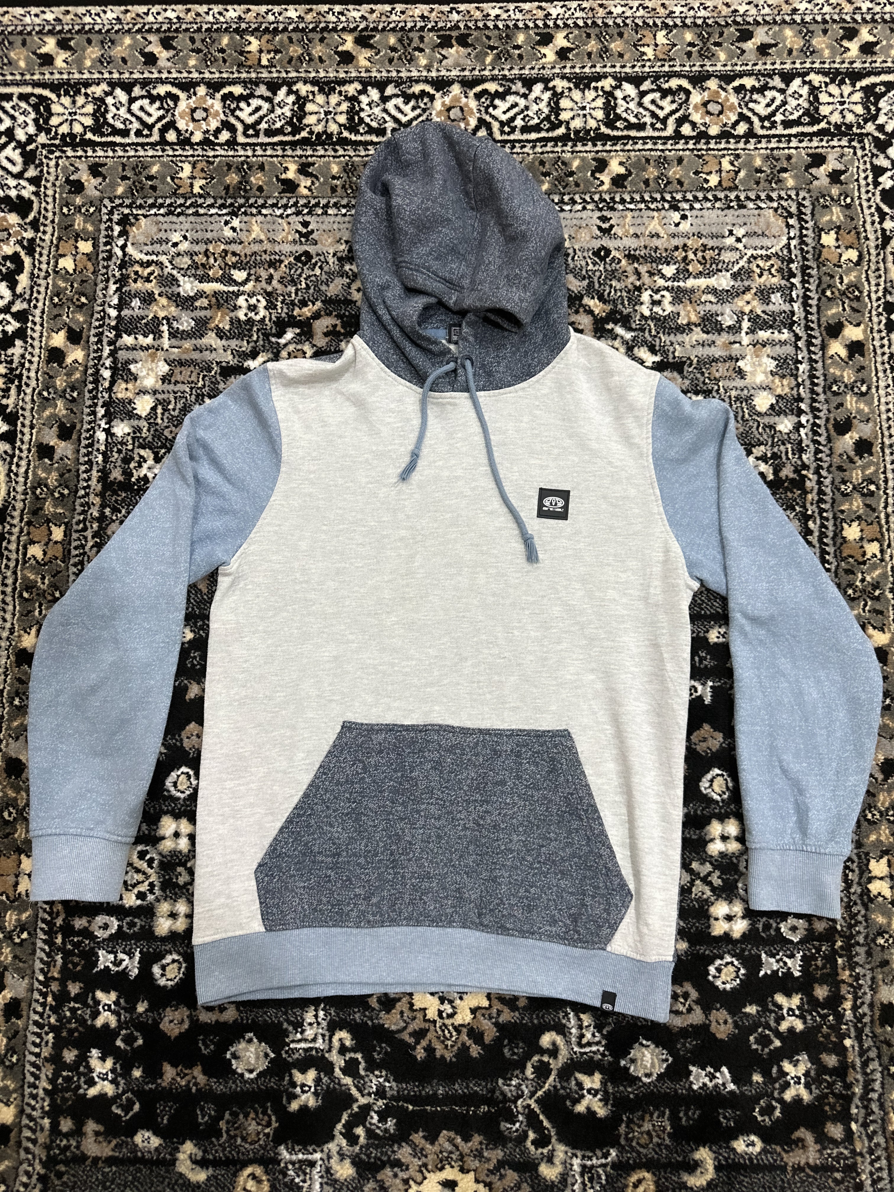 Two-Tone Casual Hoodie – Comfortable Everyday Wear