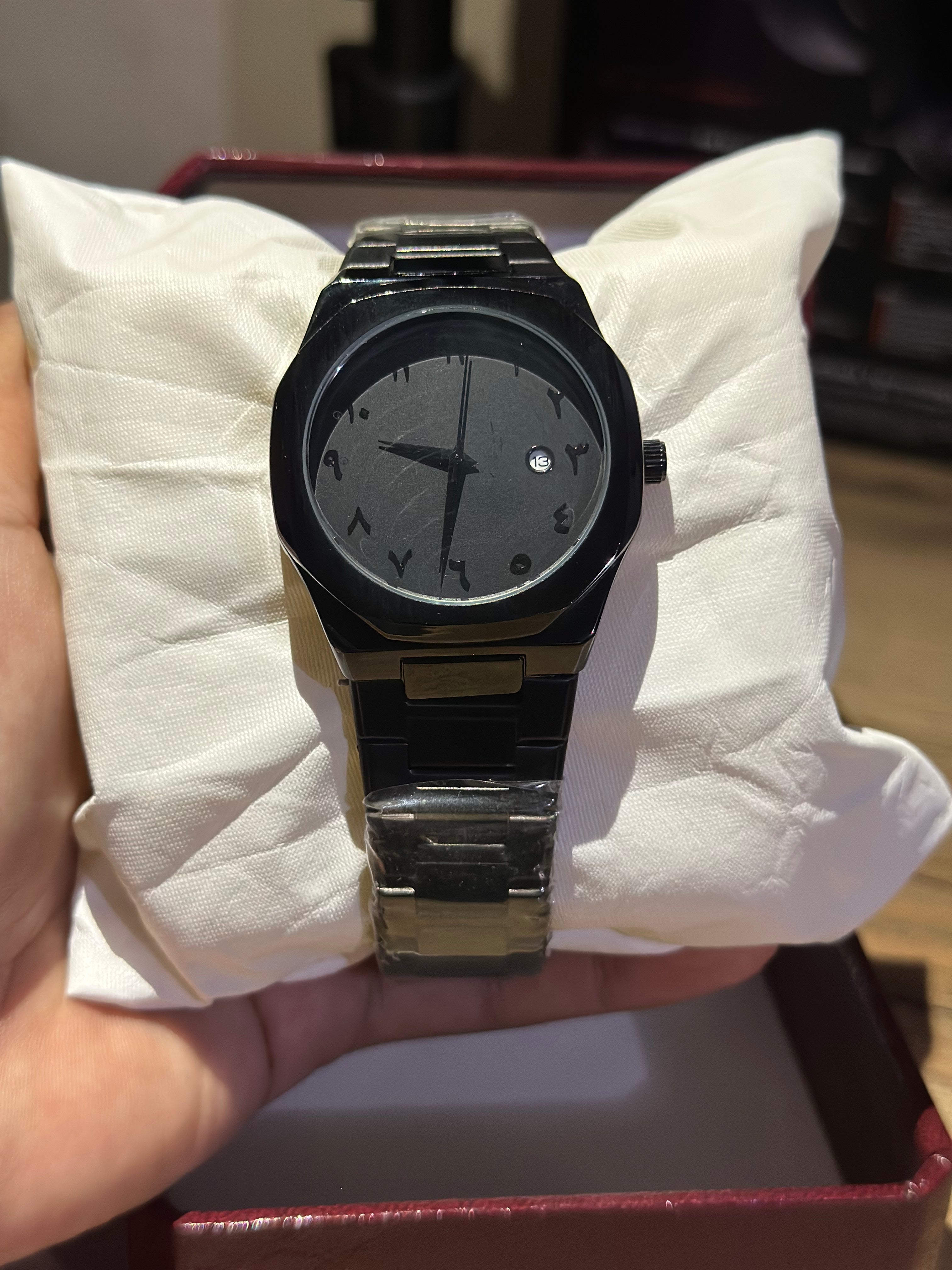 Black Arabic Aura Watch