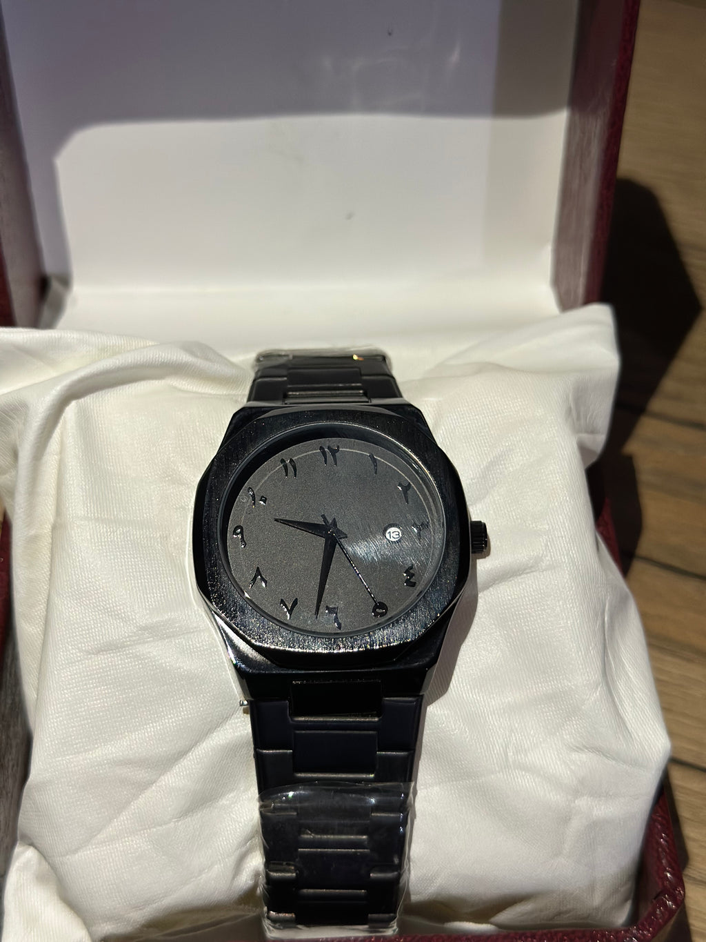 Black Arabic Aura Watch