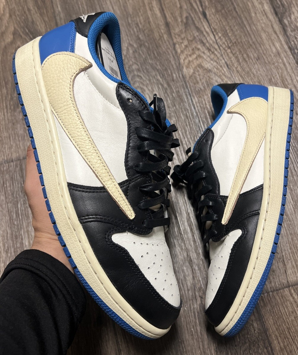 Air Jordan 1 Low
Travis Scott x Fragment