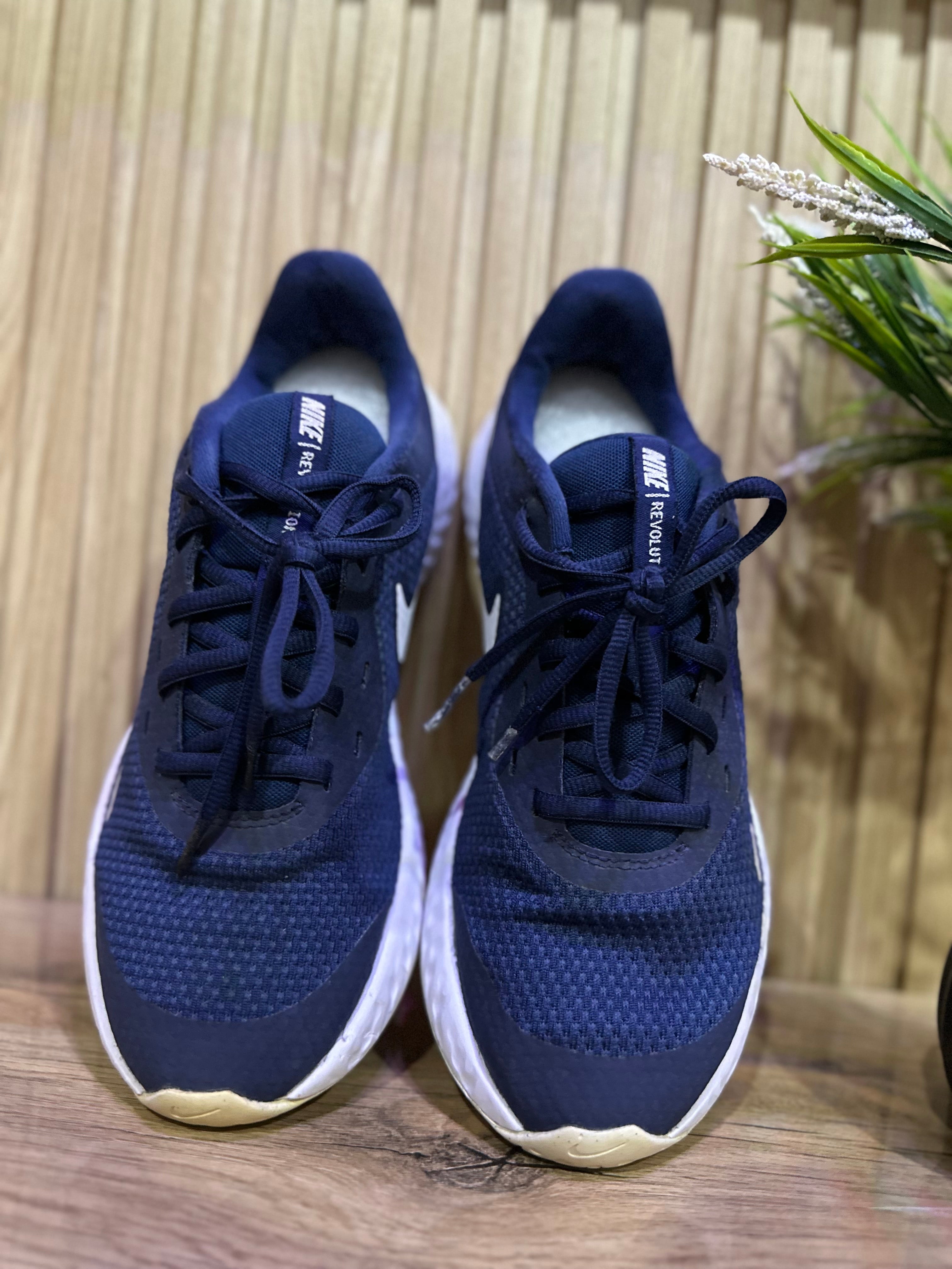 Nike Revolution Running Shoes – Navy & White