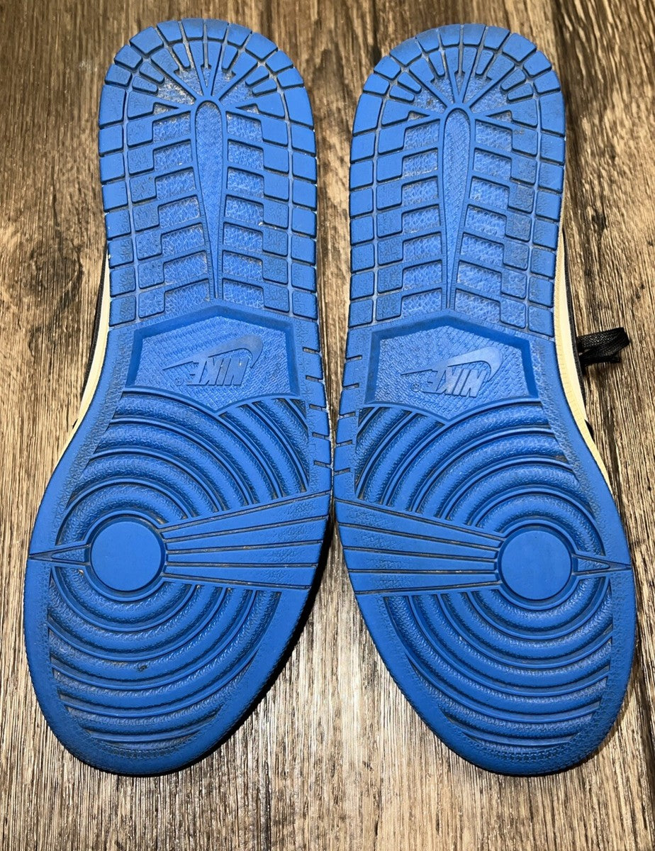 Air Jordan 1 Low
Travis Scott x Fragment