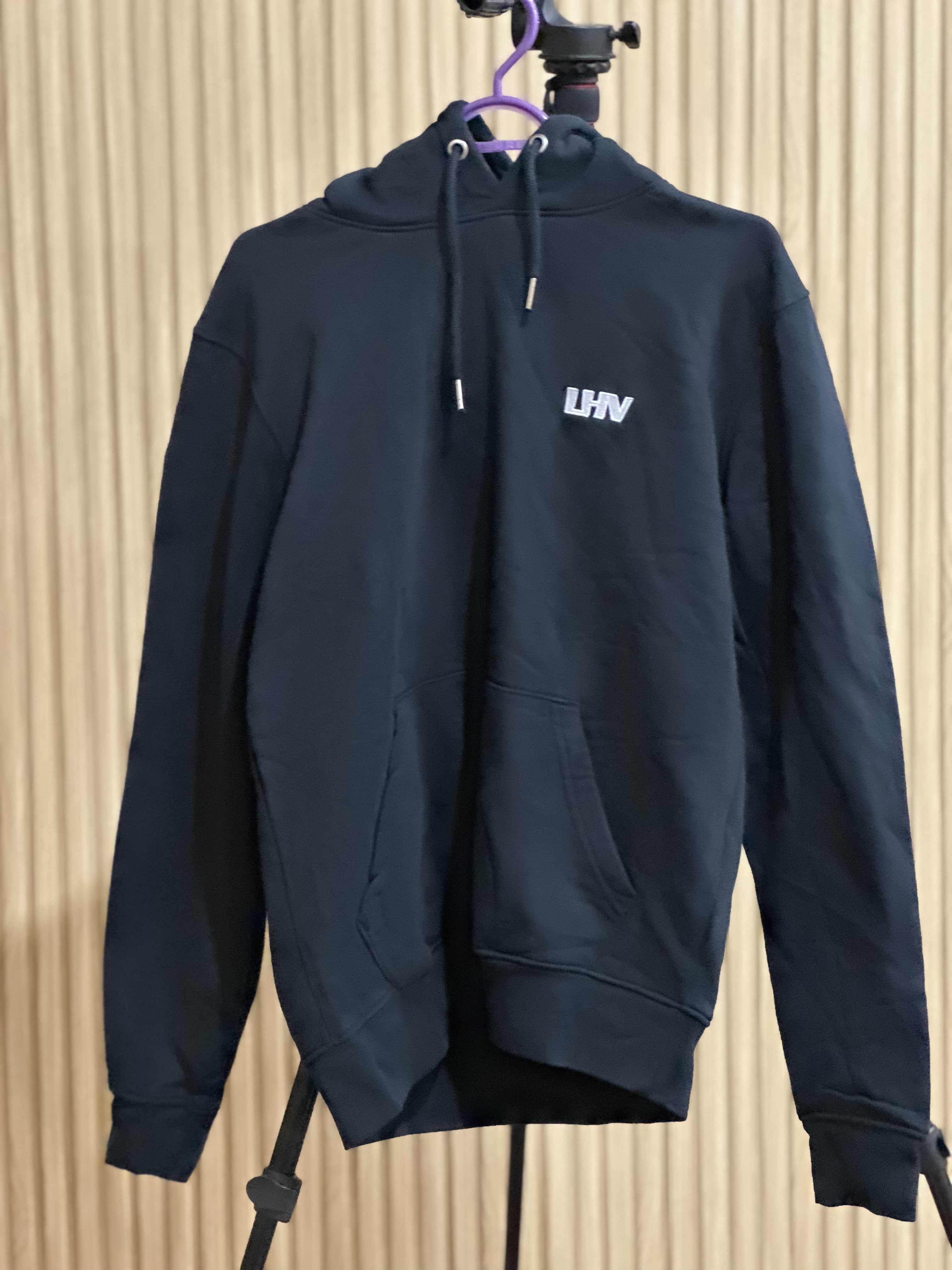 Classic Black Hoodie – Minimalist Everyday Style