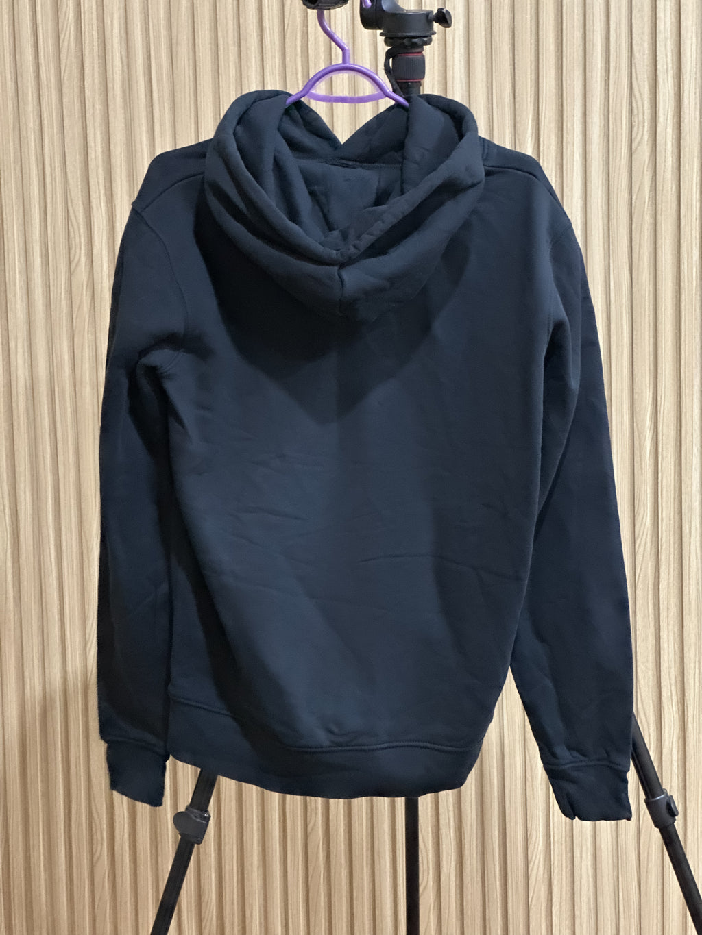 Classic Black Hoodie – Minimalist Everyday Style