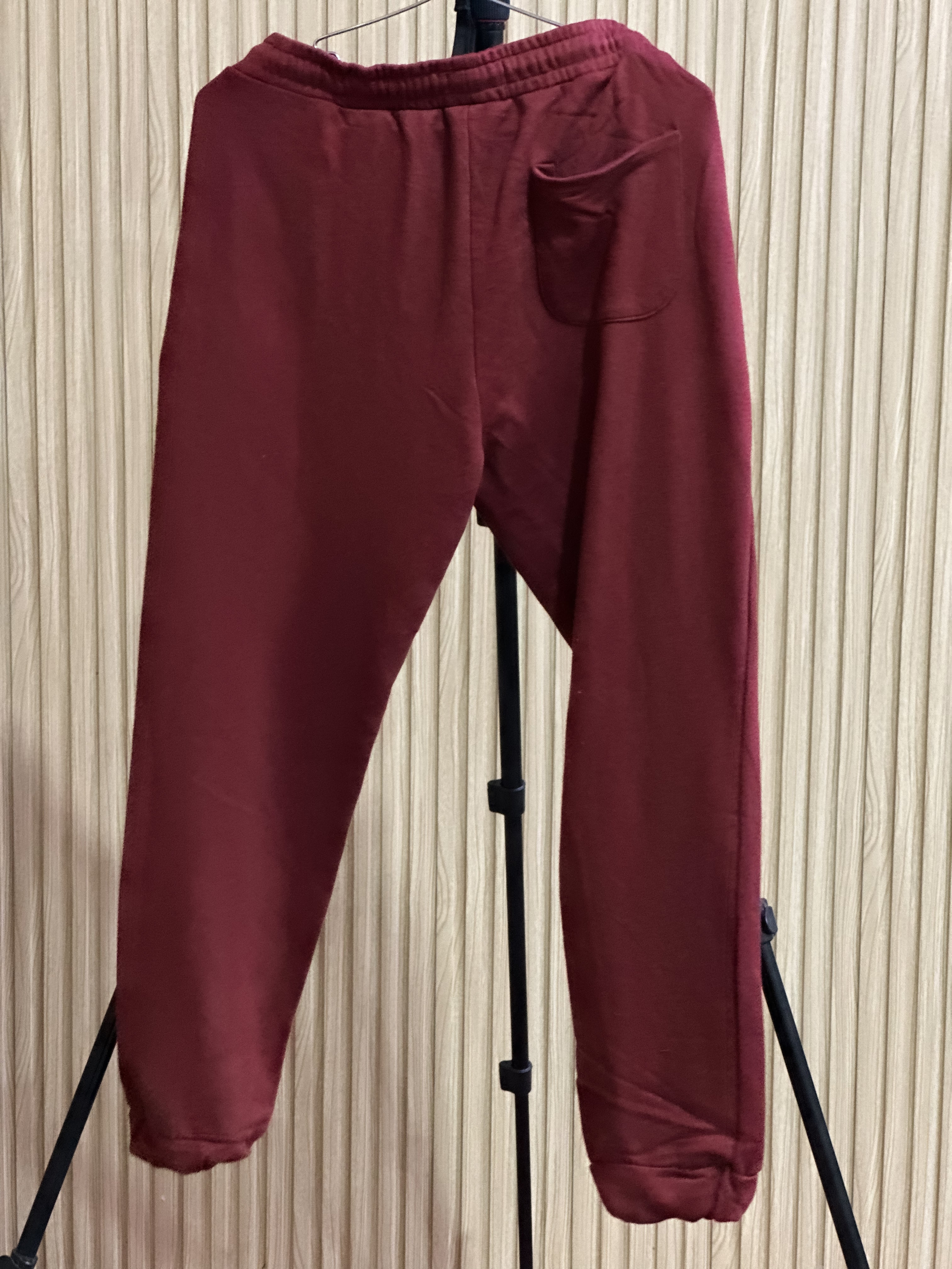 ALL DAY PENSHOPPE Maroon Joggers – Preloved Casual Comfort