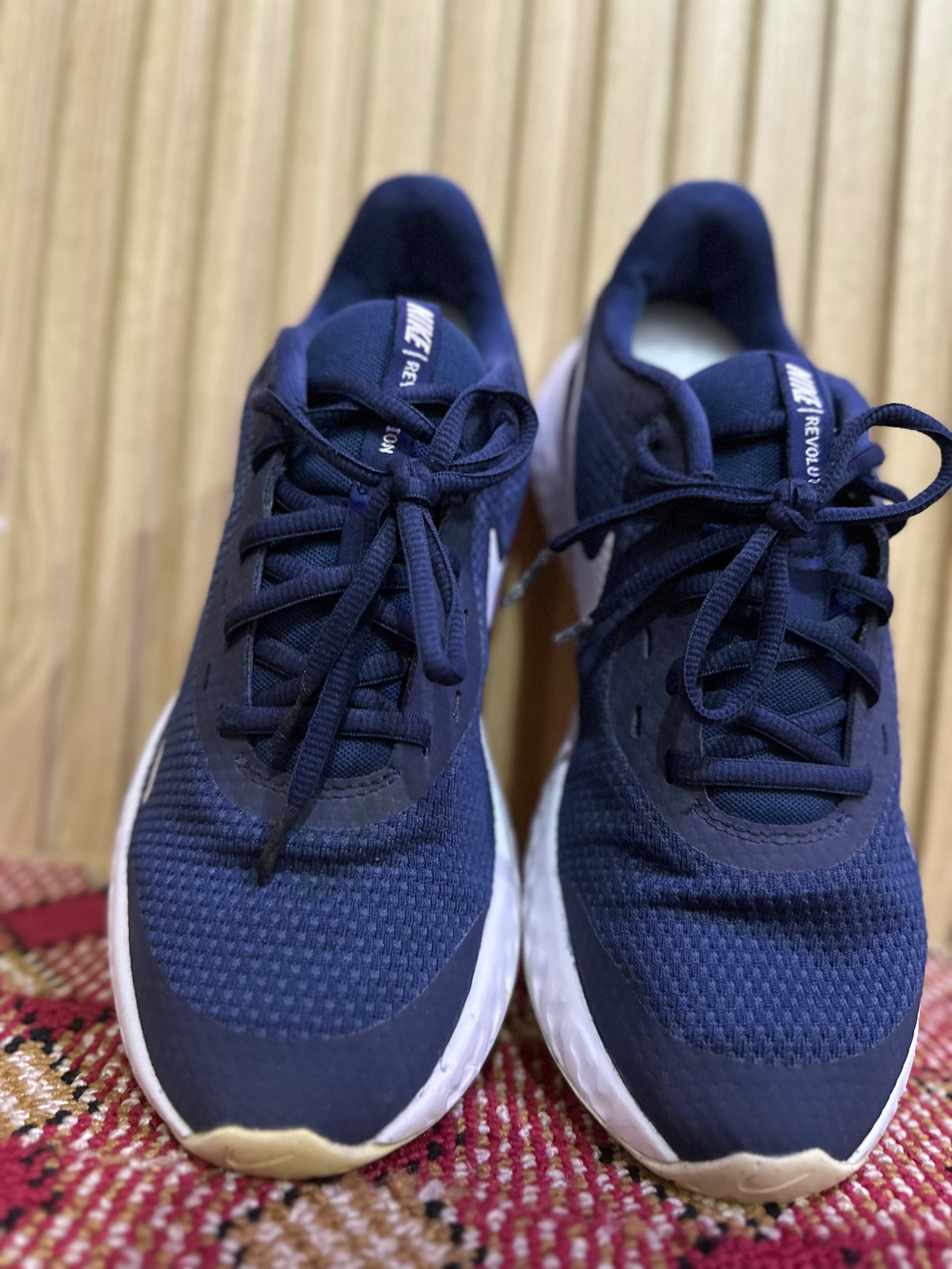 Nike Revolution Running Shoes – Navy & White