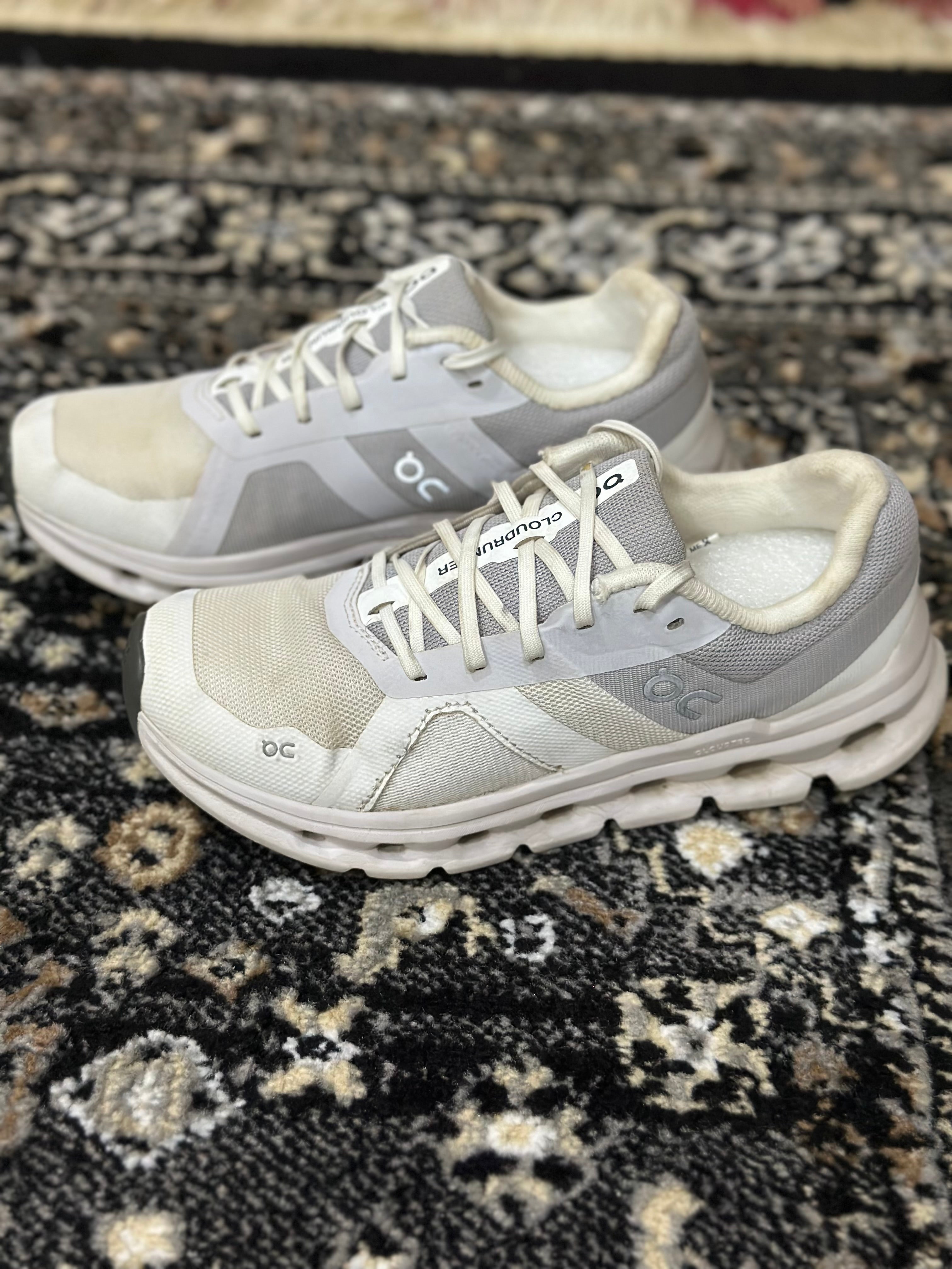 Preloved On Cloudrunner White/Grey Running Shoes