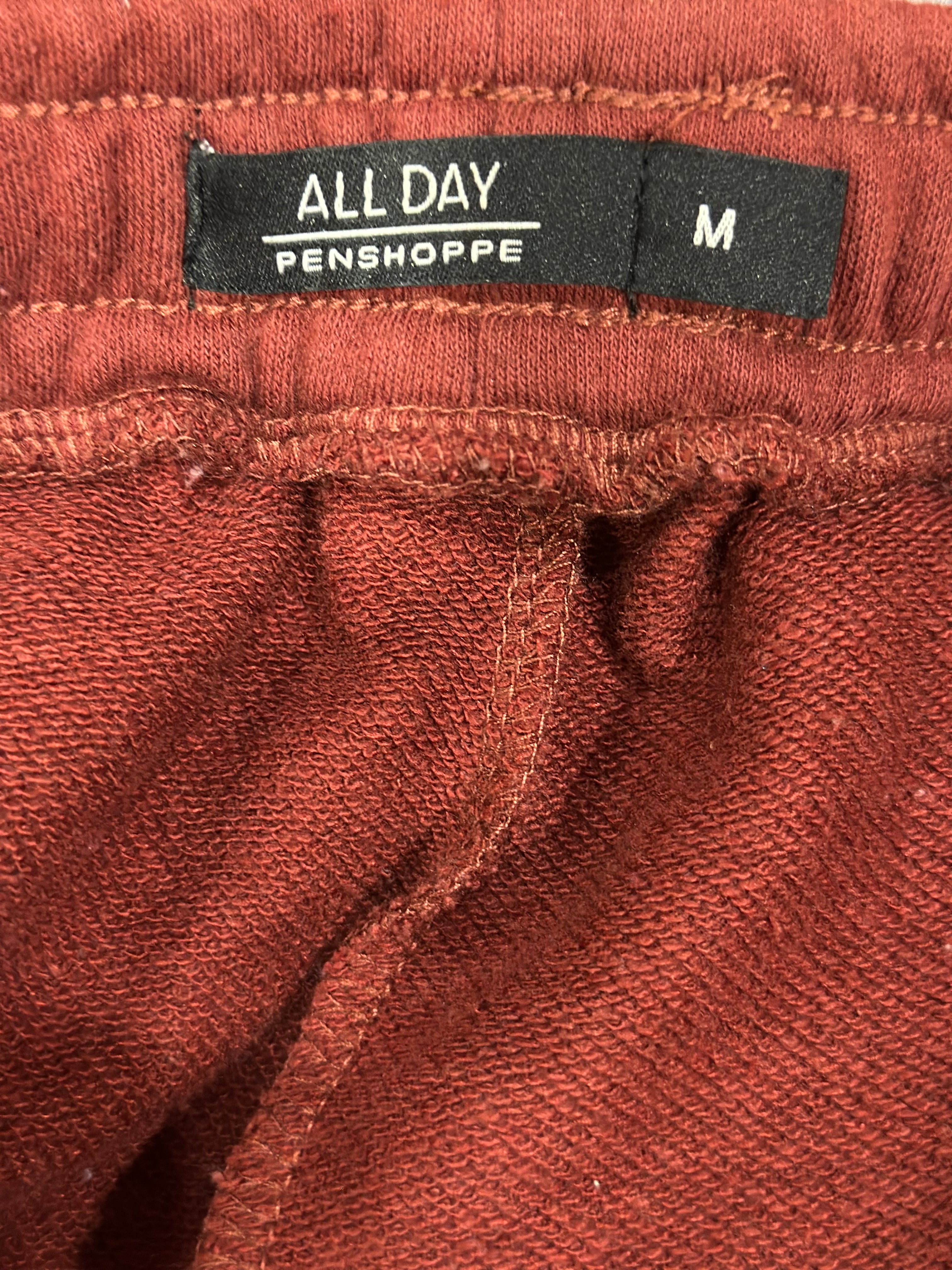 ALL DAY PENSHOPPE Maroon Joggers – Preloved Casual Comfort
